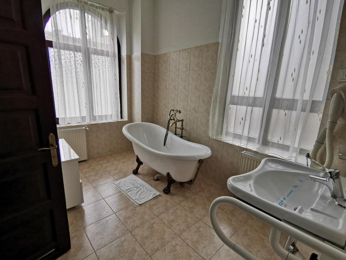 Hotel Carol Κονστάντζα Εξωτερικό φωτογραφία